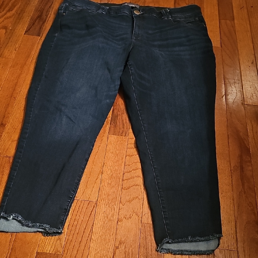 Dark Wash Women's Crop Jeans - Classic Stretch Denim